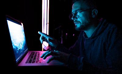 Pourquoi est-il si dangereux d'accéder au Deep Web ou au côté obscur d'Internet depuis mon ordinateur ?