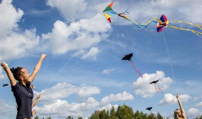 Recommandations pour le cerf-volant pendant les vents d'août, selon ChatGPT