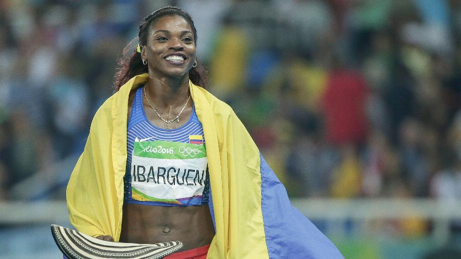 Après avoir remporté deux médailles d'or supplémentaires aux championnats du monde d'athlétisme et plusieurs autres distinctions, Caterine Ibargüen cherche à légiférer depuis le Sénat colombien. Archives Colprensa.