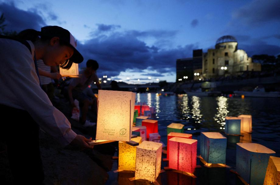 Hommage aux victimes de la bombe atomique larguée sur Hiroshima. Reuters