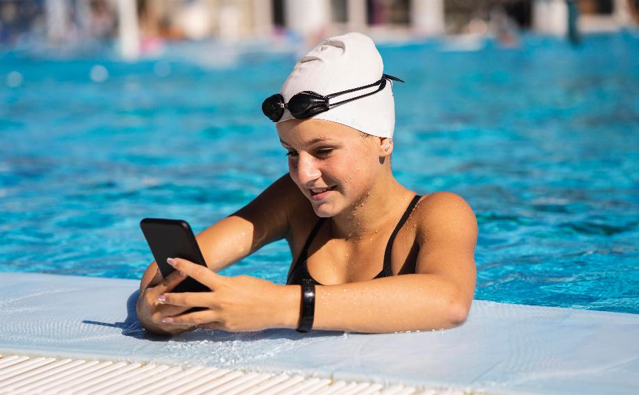 La certification mesure la résistance à l'eau et à la poussière. (Freepik)