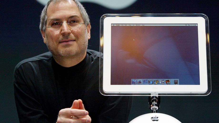 Sous la direction de Jobs, Apple s'est concentré sur l'esthétique et la simplicité dans la conception de ses produits (Photo de Koichi Kamoshida/Getty Images)