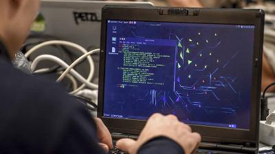 Les modalités de fraude et d'escroquerie les plus utilisées par les criminels dotés d'IA au Pérou