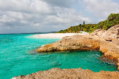 L'île d'Anguilla gagne de l'argent grâce à l'intelligence artificielle, voici l'histoire