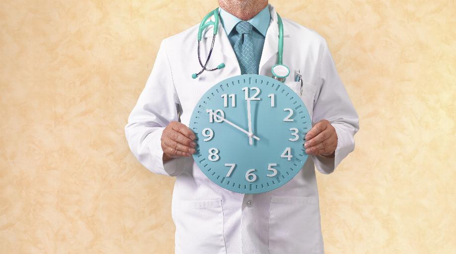 L'âge biologique n'est pas irrévocablement lié à l'âge chronologique, qui mesure simplement les années vécues indépendamment du bien-être de l'individu.