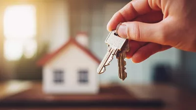 Elle est allée voir un appartement et le commentaire inhabituel du propriétaire l'a laissée sans voix.
