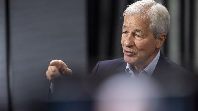 Le PDG de la plus grande banque des États-Unis a assuré que l'intelligence artificielle vous permettra de travailler seulement 3 jours et demi par semaine