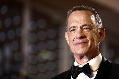 Tom Hanks dénonce la recréation de son image avec l'Intelligence Artificielle sans son consentement