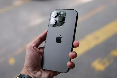 Que faire si mon iPhone s'éteint tout seul