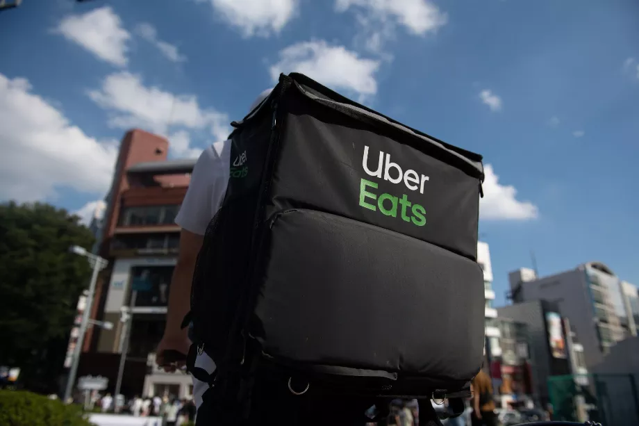 Adieu Cornershop : avant la fin de l’année, il sera intégré à Uber Eats. (Akio Kon/Bloomberg)