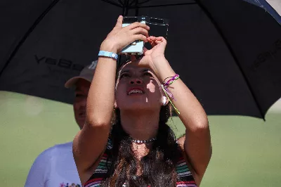 Éclipse solaire : combien de temps a-t-elle duré, des images, qu'est-ce que la rétinopathie solaire et d'autres recherches en vedette sur Google