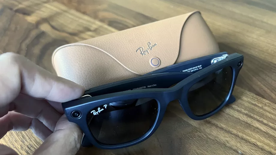 La nouvelle génération de lunettes offre un design confortable à l'utilisateur avec plusieurs options de couleurs et de montures (Infobae)