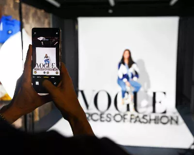 Un téléphone portable OPPO a été utilisé lors du Vogue Forces of Fashion 2023 comme appareil photo professionnel