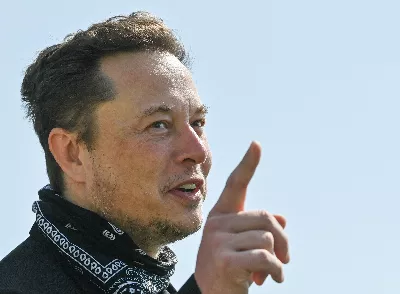 Elon Musk critique le travail à distance : « ils profitent de ceux qui ne peuvent pas »