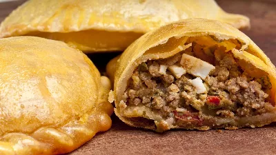 Ils ont commandé des empanadas dans une rôtisserie mais parmi la garniture ils ont trouvé quelque chose d'inhabituel : une balle