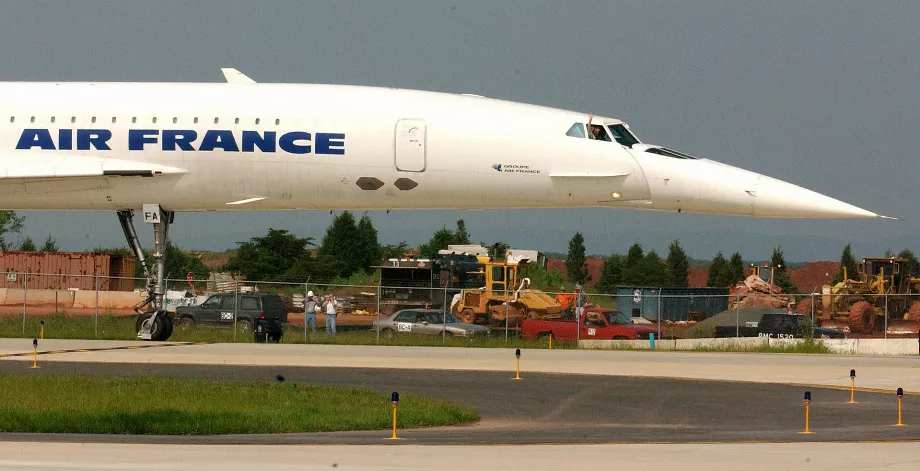 Le plus ancien Concorde d'Air France, le F-BVFA, après son atterrissage le 12 juin 2003 à l'aéroport international de Washington-Dulles. (Photo de Stefan Zaklin/Getty Images)
