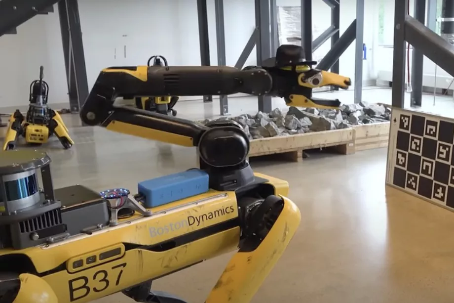 Le « chien robot » de Boston Dynamics devient un guide touristique parlant après avoir inclus ChatGPT dans son système. (Capturer)