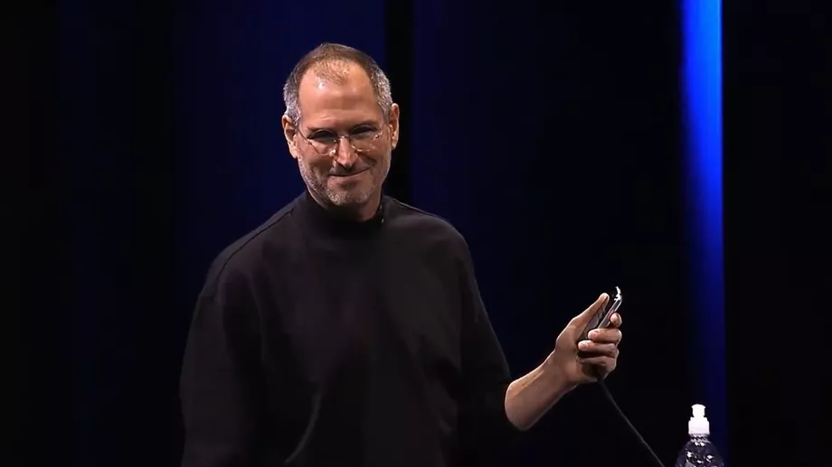 Steve Jobs a demandé aux participants à l'événement Apple de désactiver les connexions Wi-Fi pour continuer la présentation de l'iPhone 4 (APPLE / TWITTER)