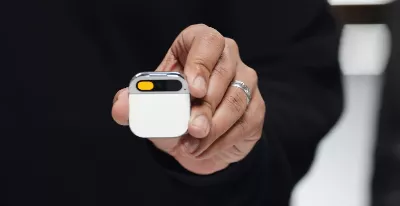 Trois changements que pourrait avoir AI Pin, la broche qui veut remplacer les téléphones portables