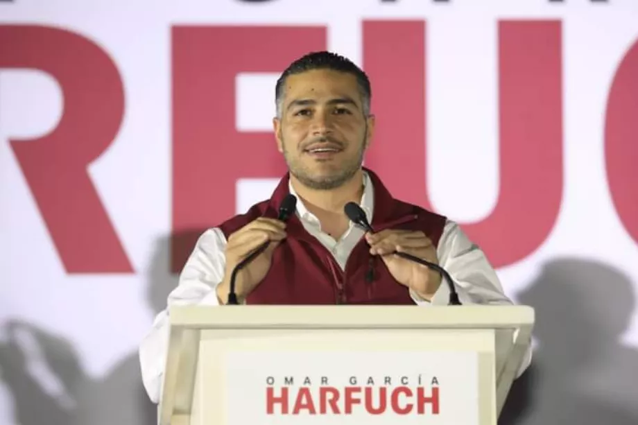 Omar García Harfuch, ancien secrétaire à la Sécurité citoyenne du CDMX, a battu Brugada dans les trois sondages internes