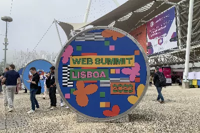 La réglementation de l’IA, l’éléphant dans la pièce au Sommet du Web de Lisbonne