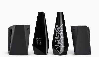 CyberBeer, la bière à 150 $ inspirée de la Cybertuck de Tesla