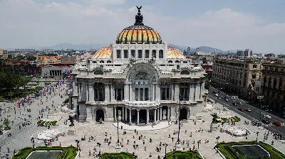 Voici à quoi ressembleraient les Bellas Artes de CDMX s'il neigeait aujourd'hui, selon l'Intelligence Artificielle