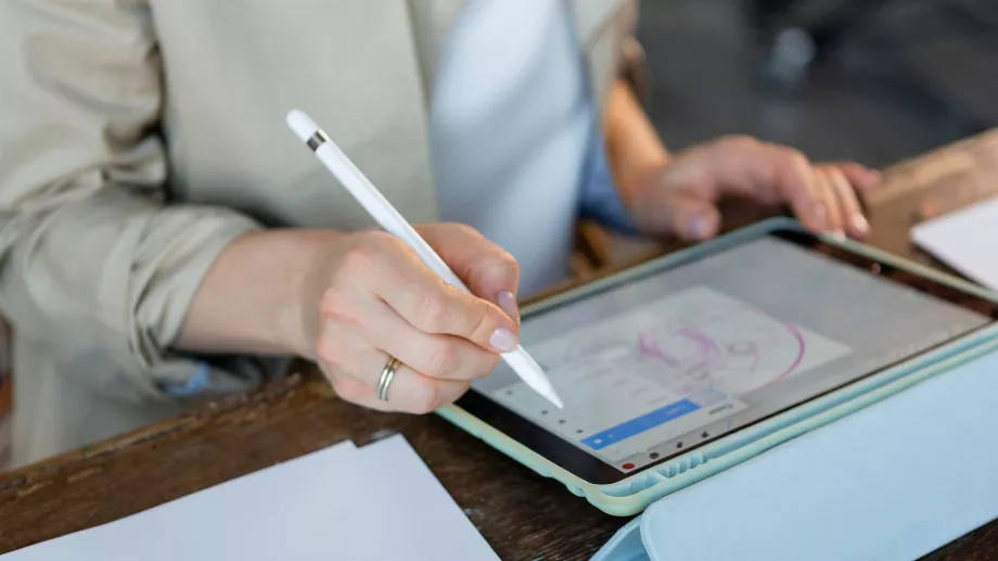 Les étudiants et les artistes apprécient de travailler de manière rapide et fluide. (Gratuit)