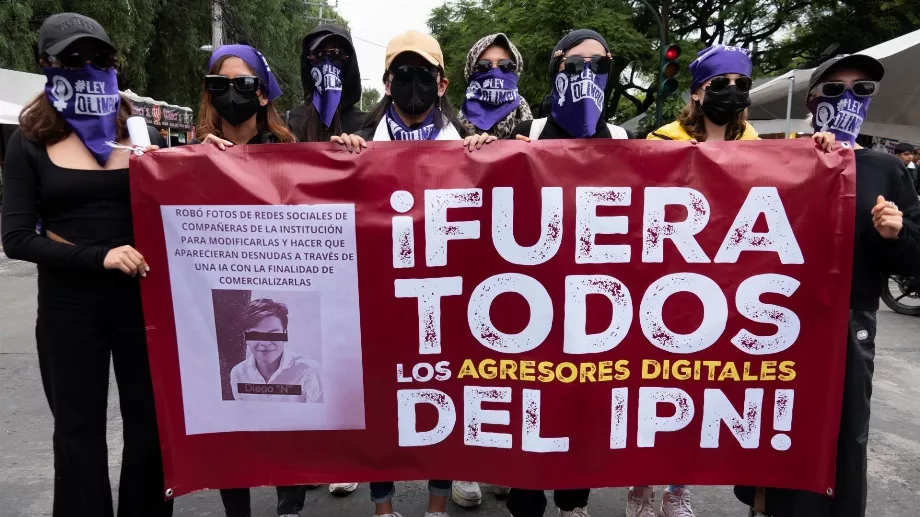 Les étudiants de l'École Supérieure de Commerce et d'Administration de l'Institut National Polytechnique, victimes de violence numérique, ont manifesté pour réclamer justice parce qu'ils ont subi une altération de leur image avec l'Intelligence Artificielle par l'agresseur Diego 