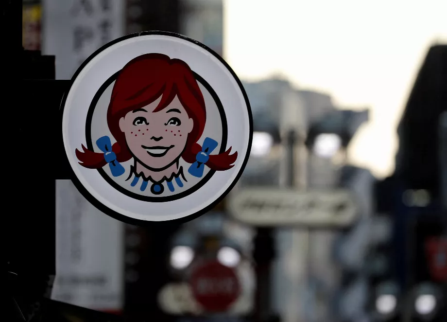 Un chatbot IA conçu par Google pour Wendy's peut prendre les commandes en libre-service, améliorant ainsi l'efficacité. REUTERS/Kim Kyung-Hoon/Photo d'archives