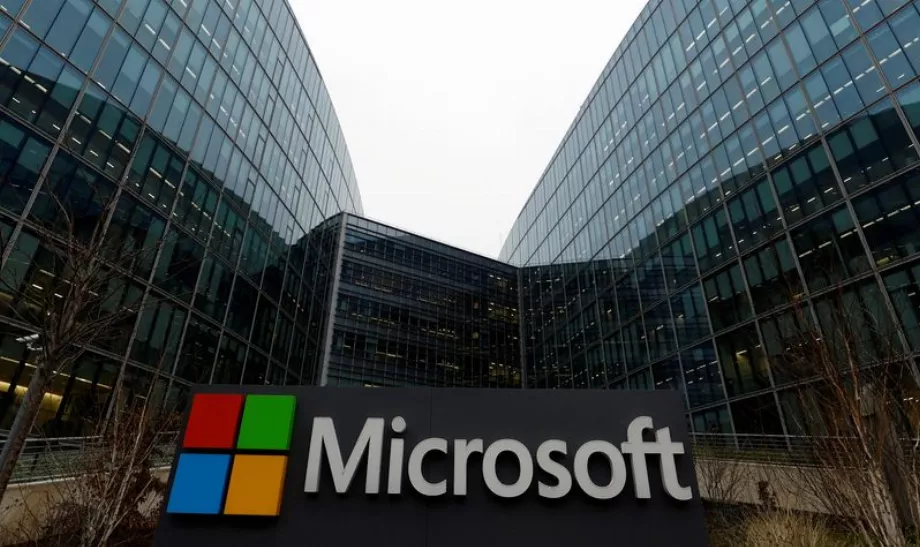 Microsoft espère créer environ 660 emplois avec l'ouverture initiale de son nouveau centre de données. (Reuters/Gonzalo Fuentes)