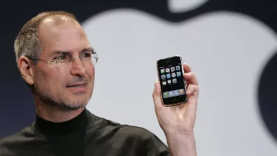 Lettres, chèques, ordinateurs, sandales et autres objets de Steve Jobs vendus aux enchères en 2023
