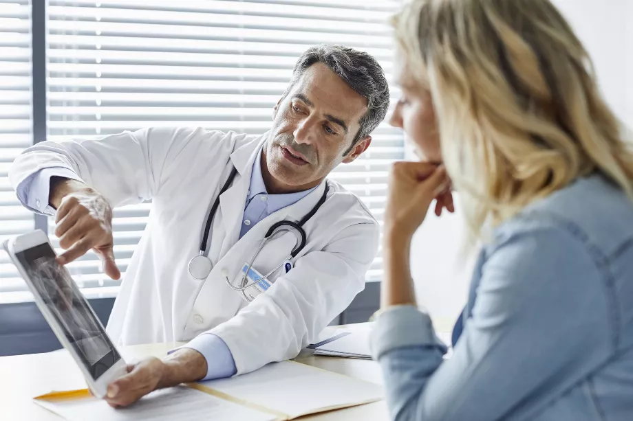L'étude révèle que ChatGPT-4 est particulièrement efficace dans les diagnostics lorsque les tests médicaux sont négatifs (Getty)