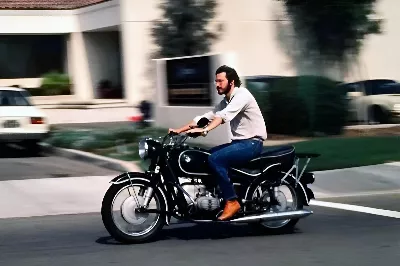 Pourquoi Steve Jobs a garé sa moto dans les bureaux d'Apple