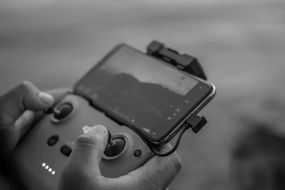 Un cadeau pour un enfant doit toujours comporter un élément éducatif et amusant qui encourage ses goûts. (Unsplash)