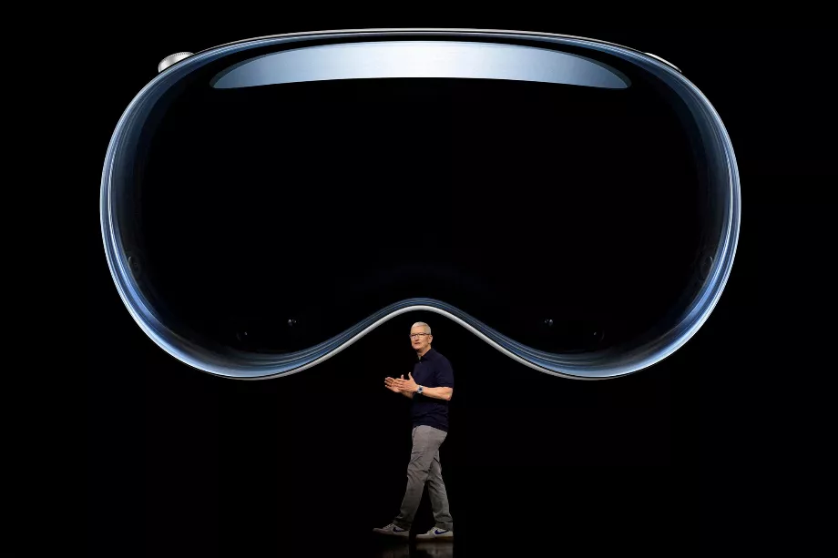 L'appareil de réalité augmentée d'Apple, Vision Pro, serait commercialisé début 2024 selon les annonces de l'entreprise. IMAGES TPX DU JOUR/Photo d'archives