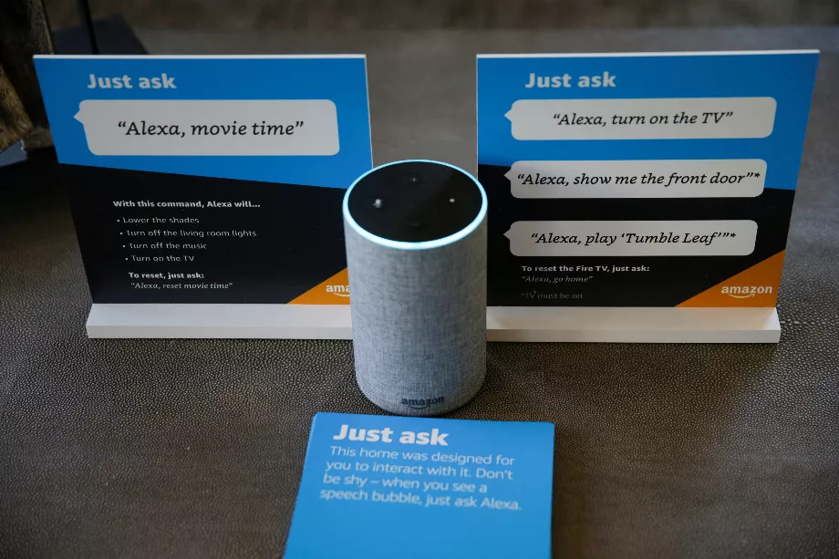 Quand quelqu'un parle d'Alexa, il fait référence au logiciel qui comprend les questions et les commandes vocales. (Reuters/Elie Nouvelage)