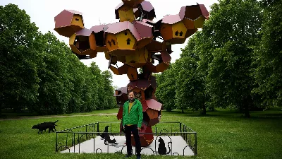 Tomás Saraceno et une rencontre pour réfléchir sur l'IA, l'amour, l'humour et la biologie