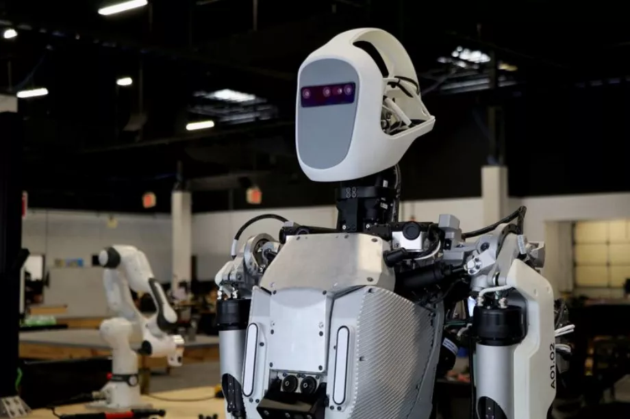 Apptronik collabore avec la NASA pour développer des robots humanoïdes, comme Apollo, avec des applications dans les entrepôts et les usines. REUTERS/Evan García