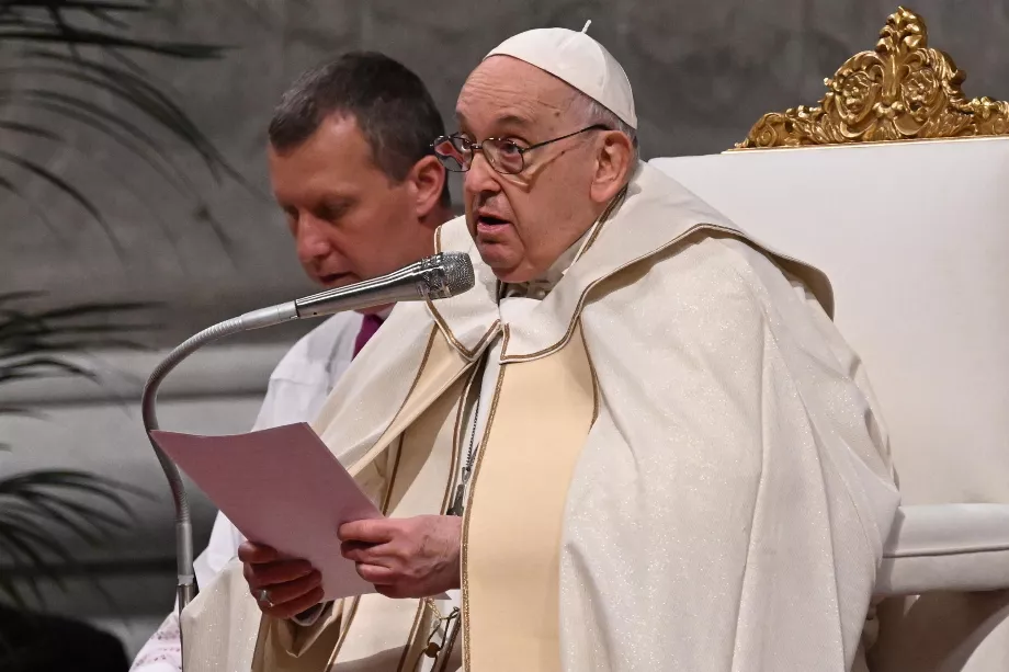 Le pape François a mis en garde contre les dangers de l'intelligence artificielle et a demandé de contribuer à la paix (EFE/EPA/Maurizio Brambatti)