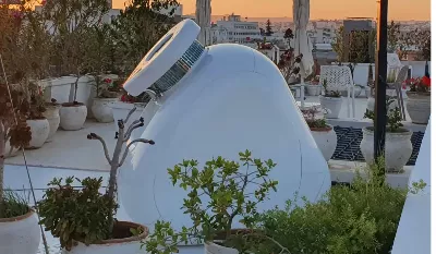 L'appareil capable de créer de l'eau à partir de l'air et du soleil