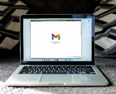 Comment savoir quand un e-mail dans Gmail a été lu, à la manière du « chèque » bleu de WhatsApp