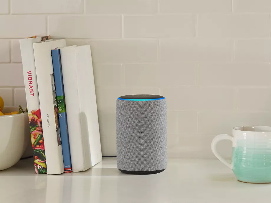 Les nouveaux modèles Alexa offrent des conversations plus naturelles grâce à l'intelligence artificielle. (dpa)