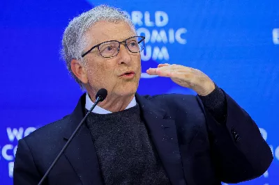 Bill Gates a affirmé que l'IA constitue la plus grande amélioration de la productivité, mais a mis en garde contre les risques
