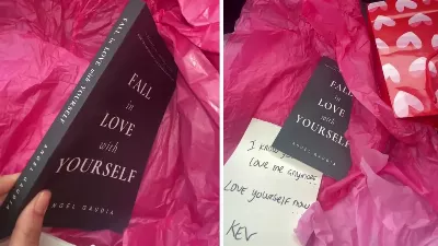 Elle a mis fin à une relation de sept ans avec son petit ami et il lui a offert un livre d'aide personnelle : "Je ne sais pas si c'est de la manipulation"
