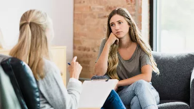 Une jeune libertaire affirme avoir quitté la thérapie après une phrase de son psychologue qui l'a surprise