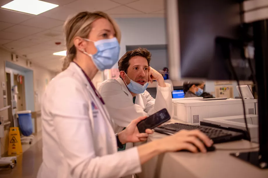 L'analyse des dossiers médicaux à l'aide de l'IA montre une prévalence plus élevée que prévu des risques d'alcool chez les patients chirurgicaux (The Washington Post/Hilary Swift)