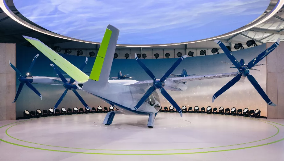 Des batteries au lithium métal et à semi-conducteurs sont à l’étude pour alimenter cet avion électrique innovant. (X: salle de presse HMG)