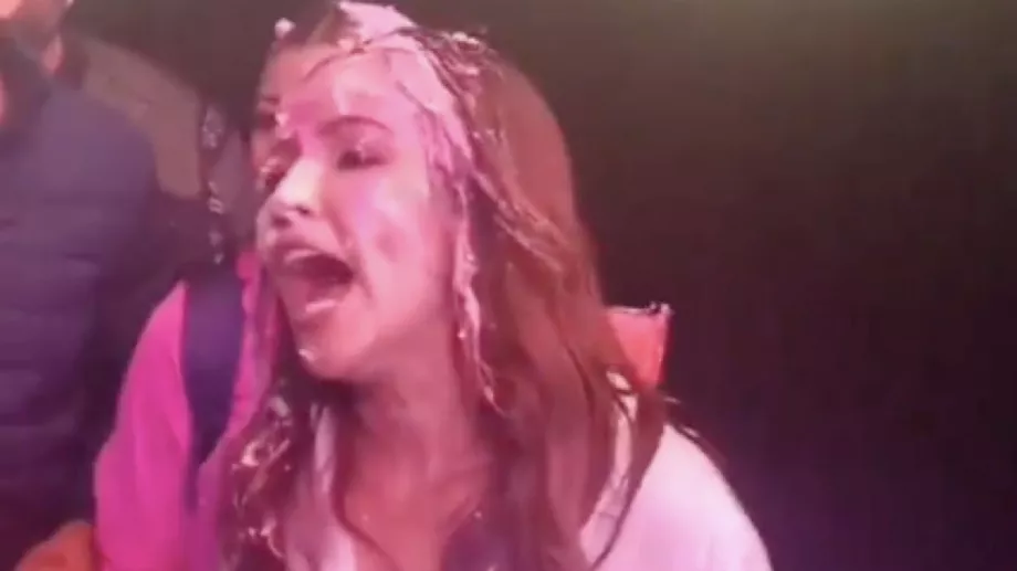 Biby Karen Rabelo de la Torre a également apprécié le concert de Steve Aoki. (TIC Tac)