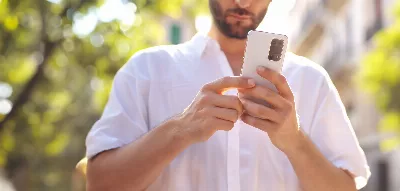 Cinq signes que les tricheurs font avec leur téléphone portable : identifiez si votre partenaire en fait partie